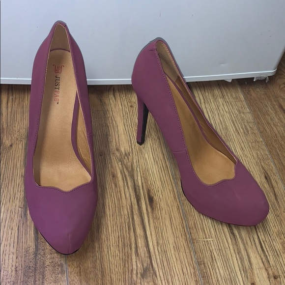 Size 9 heels - never worn - Picture 3 of 3